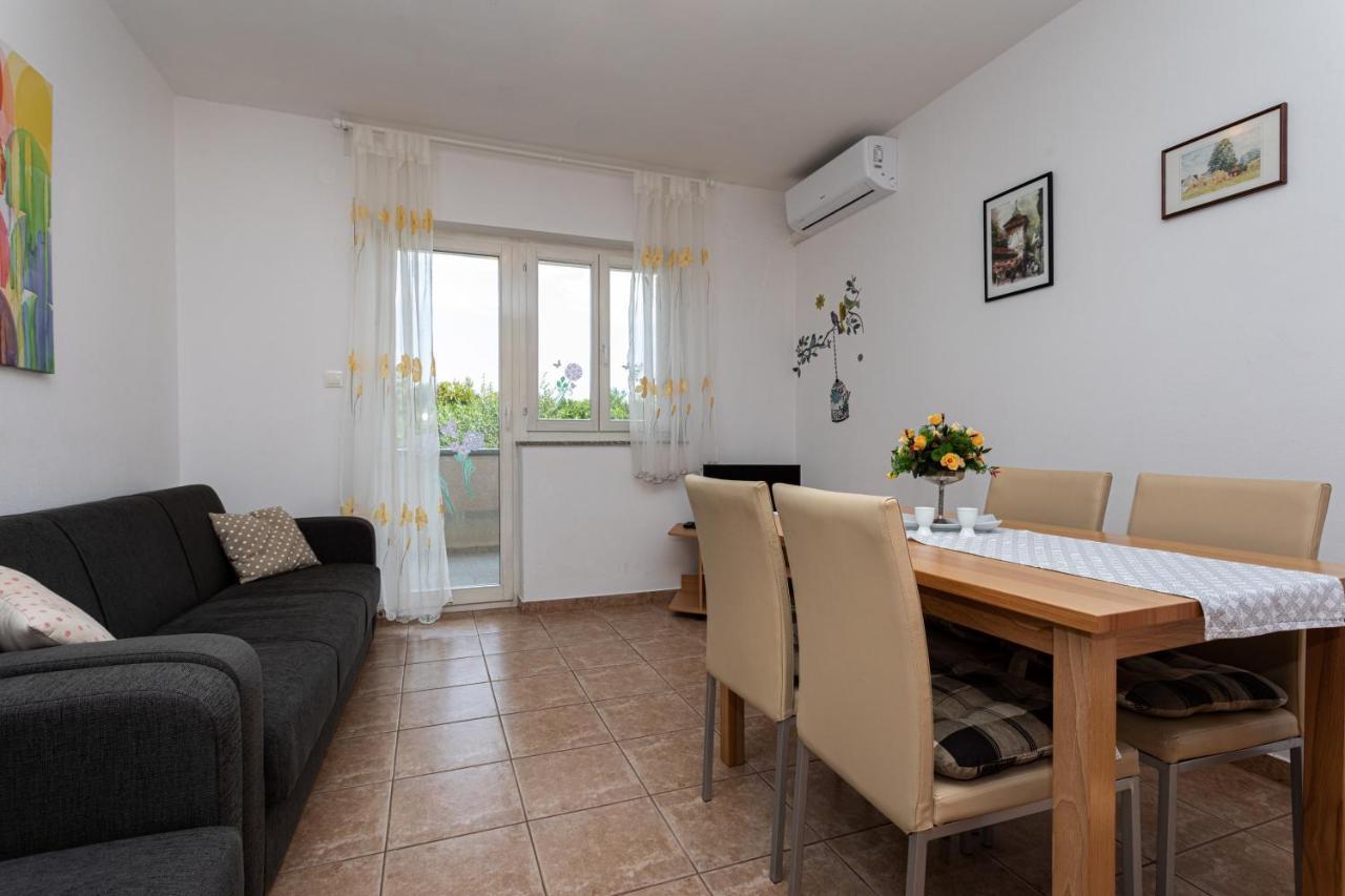 שילו Apartments Katarina מראה חיצוני תמונה
