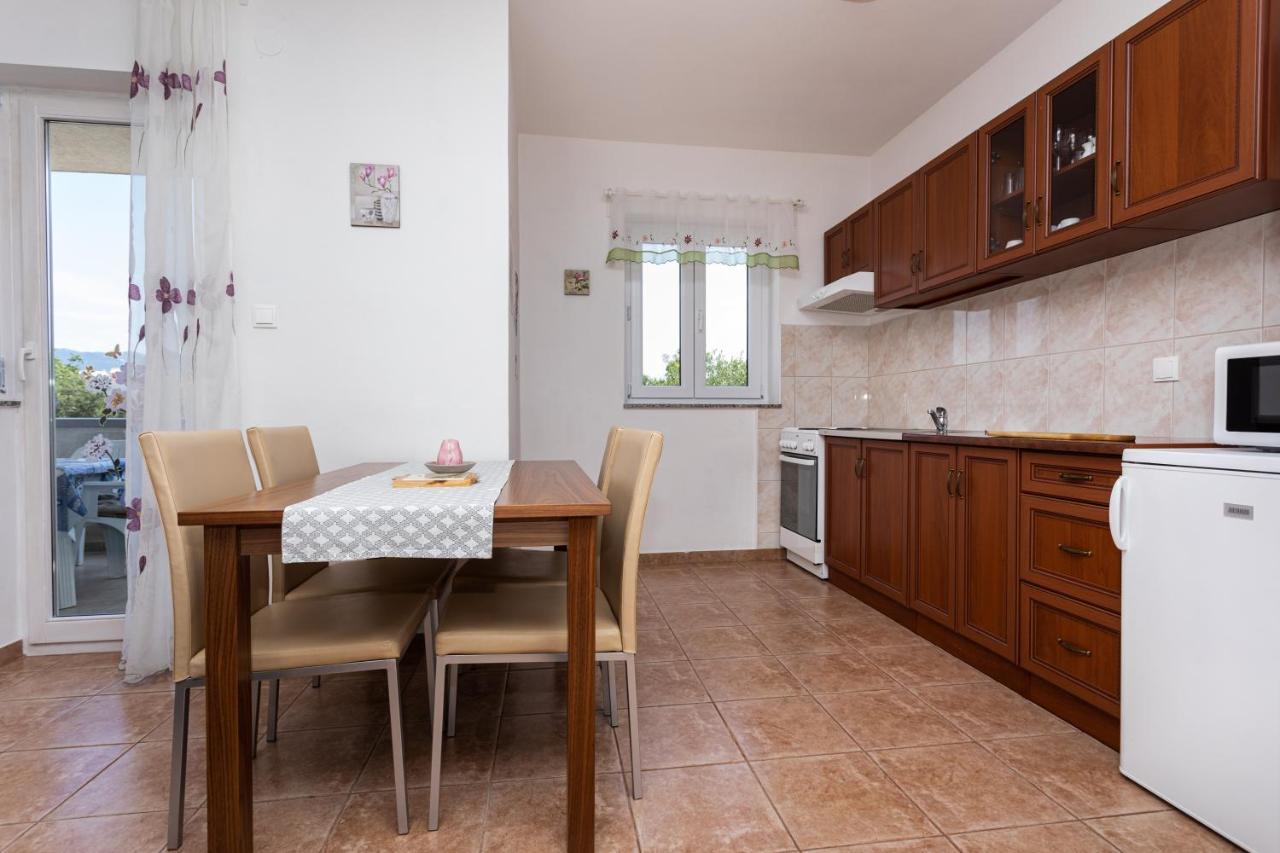 שילו Apartments Katarina מראה חיצוני תמונה