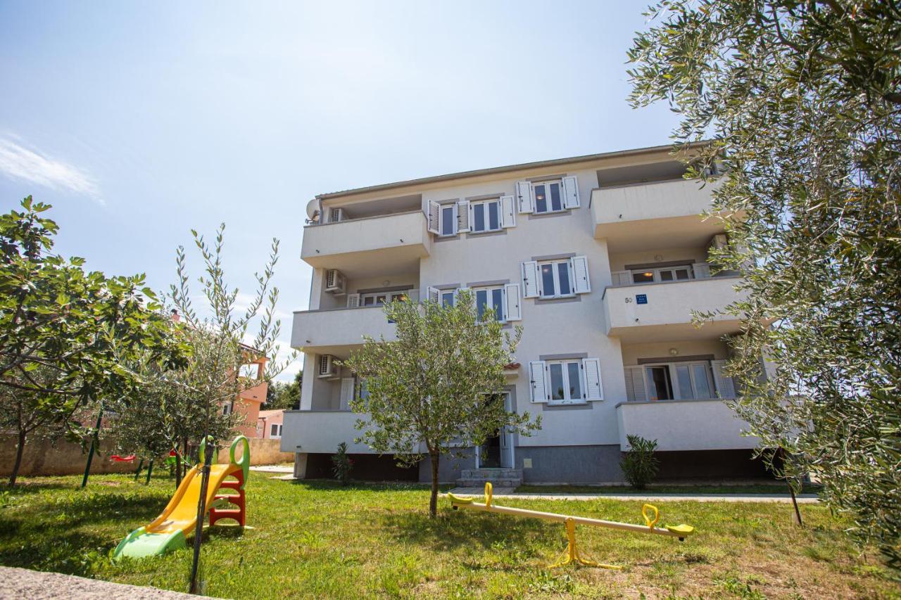 שילו Apartments Katarina מראה חיצוני תמונה