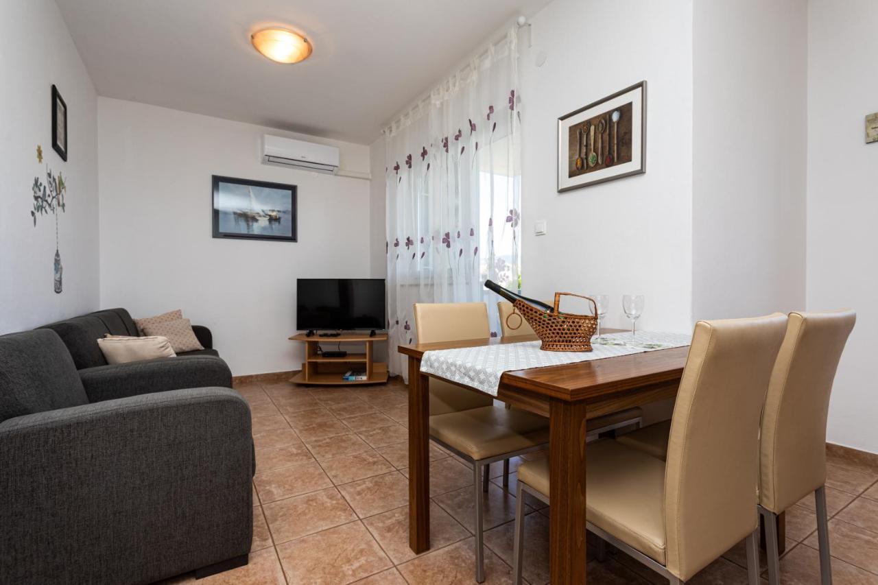 שילו Apartments Katarina מראה חיצוני תמונה