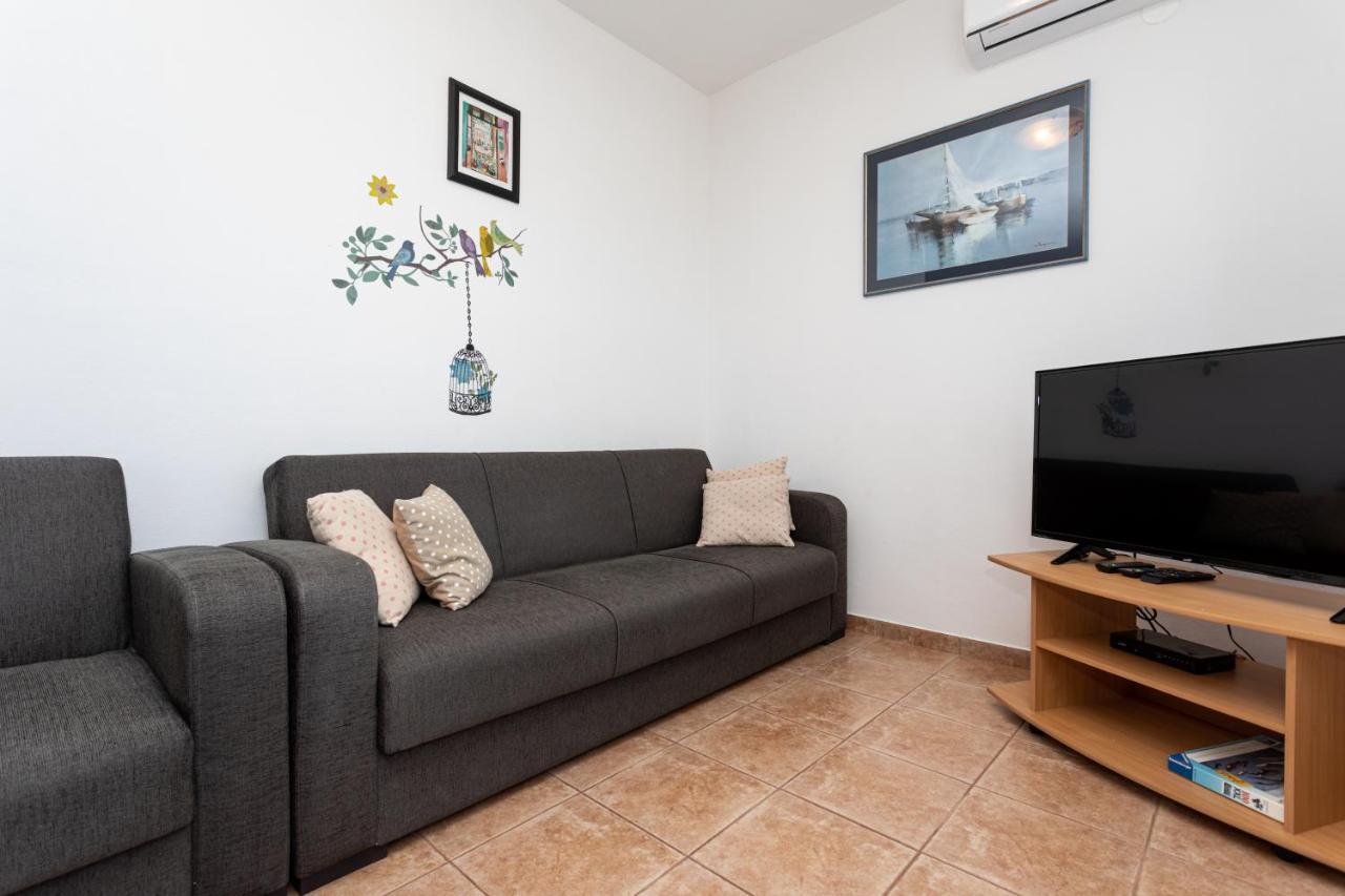 שילו Apartments Katarina מראה חיצוני תמונה