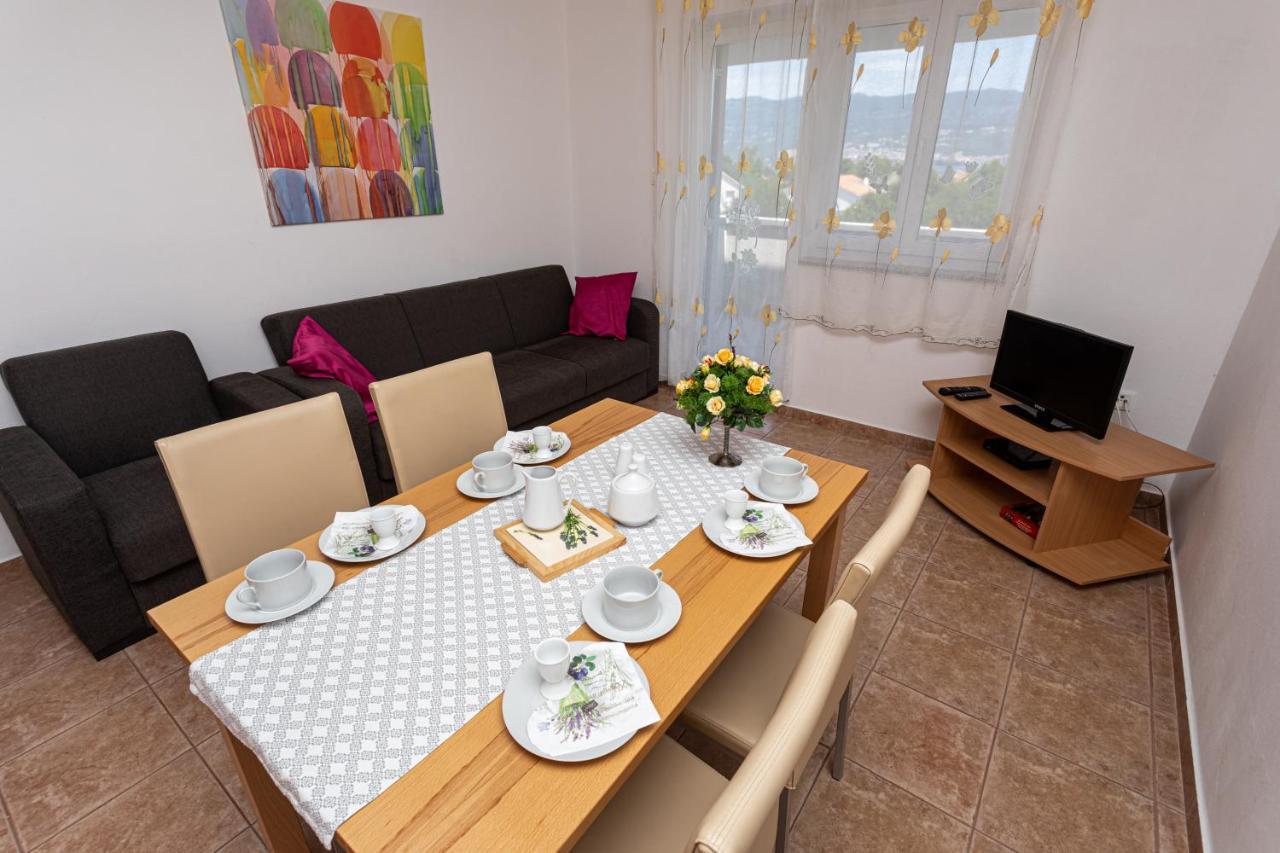 שילו Apartments Katarina מראה חיצוני תמונה